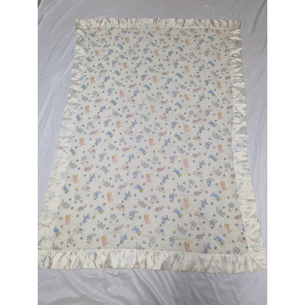 Vintage Handmade Circus Animals Quilted Baby Blanket Satin Trim 35" X 49"